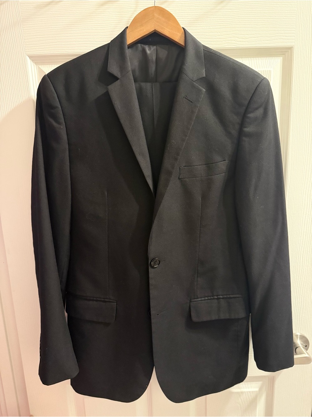Braveman Black 2 Piece Suite